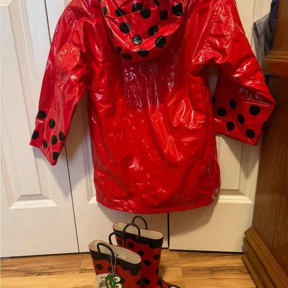 Ladybug Rainy Day Set - Ladybug rain coat, rain boots, and umbrella 🐞 - Picture 13 of 13